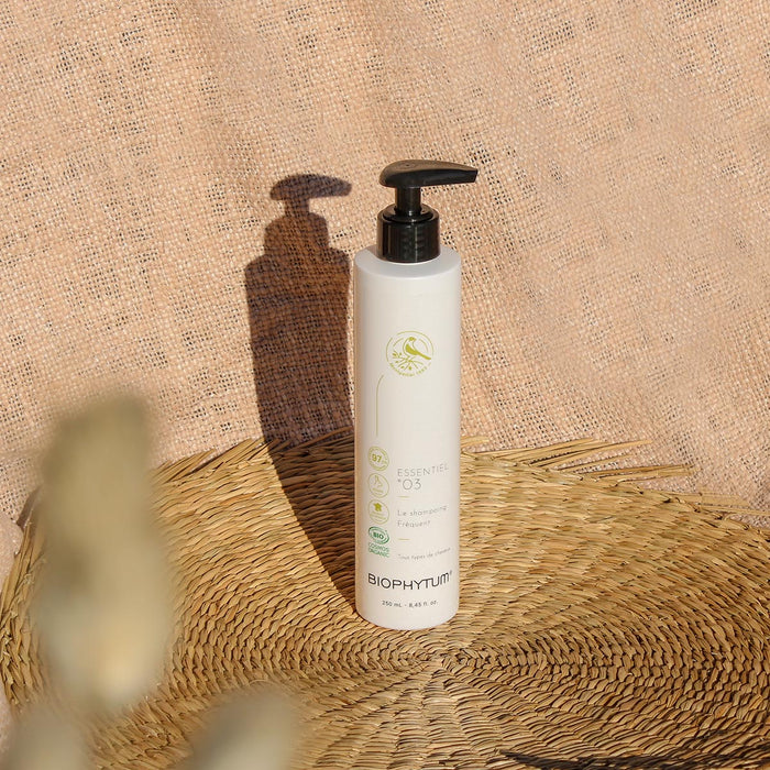 Le shampoing pour un usage fréquent 250 ml - ESSENTIEL 03