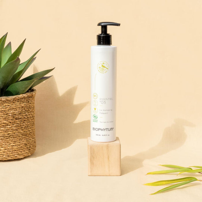 Le shampoing pour un usage fréquent 250 ml - ESSENTIEL 03